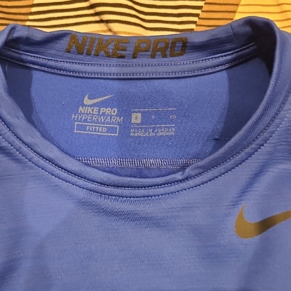 Nike Pro Royal Blue Performance Shirt - Picture 2 of 2